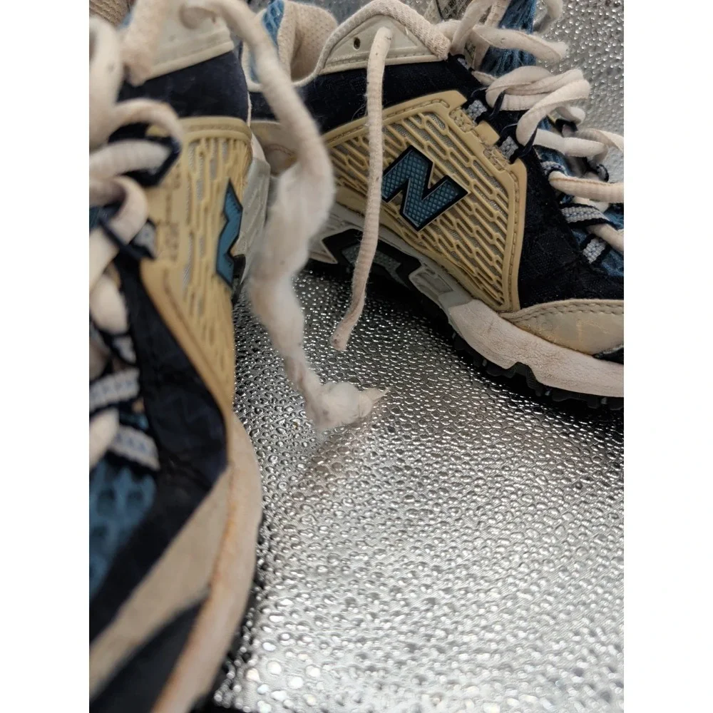 NEW BALANCE 808 Womens Size 8D Navy Blue Sneakers‎ Could Use New Laces